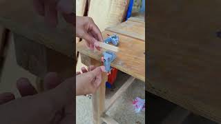 Small manual bench vise for workbench Highperformance practical tools Good helper for woodworki [upl. by Bushey237]