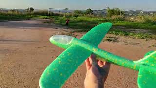 Avião Planador voando de dia Glider Plane flying during the day [upl. by Greenwood]