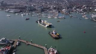 Floating Bridge  Towage from Pembroke to East Cowes [upl. by Anagnos]