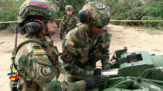 Primeras mujeres artilleras en el Ejército Nacional [upl. by Frants]