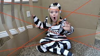 MAXIMUM SECURITY BOX FORT PRISON  ESCAPE ROOM [upl. by Redliw]