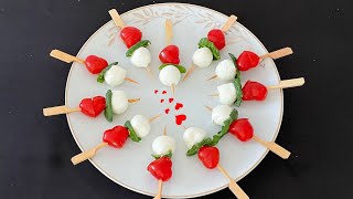 Cœurs tomates cerises mozzarella  Idée apéro Saint Valentin [upl. by Lejna]