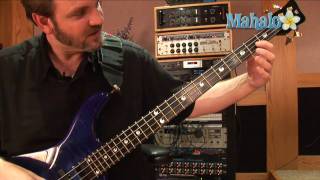 How to play a C note on bass guitar [upl. by Esertak]