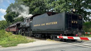 NampW 475 whistle salute at Carpenter’s Railroad Crossing in Paradise PA￼ [upl. by Benjamen]