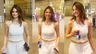 Shweta Tiwari Daughter Palak Tiwari Looks Alluring When Papped On Mumbai Airport [upl. by Halyhs]