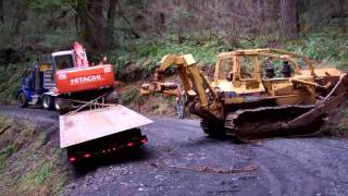 Excavator Nearly Falls Off Cliff [upl. by Grissom]