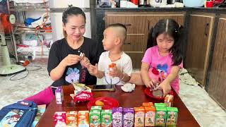 KemKinMẹ ăn bánh Chocopie Custas và uống sữa Sôcôla camdâunho có quà tặng food funny [upl. by Lauzon]