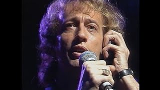 Robin Gibb I Started A Joke 1989 Perfect Performance [upl. by Ahsaek]