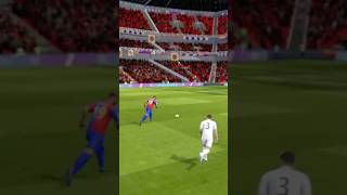 Benzema skills ⚽🏹 9 delantero dls [upl. by Greeley]