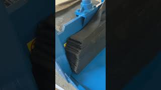 Hydraulic cutter tool machine cutting rubber process [upl. by Skilken]