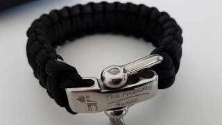 The friendly Swede  Paracord Survival Armband [upl. by Mair]