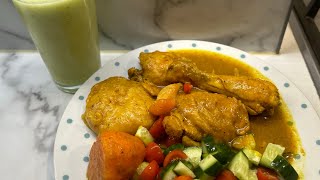 Jamaican 🇯🇲 one pot curry chicken sweet potato carrot amp dumpling with kiwi applesamp ginger juice🇯🇲❤️ [upl. by Gabriella]