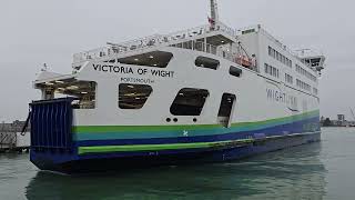 Wightlink Victoria of Wight coming in to Portsmouth [upl. by Mellitz]