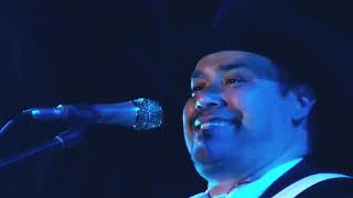 Intocable  Sueña  En Vivo [upl. by Larson]