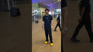 quotVineet Kumar Singhs airport fashionquot [upl. by Akinal]