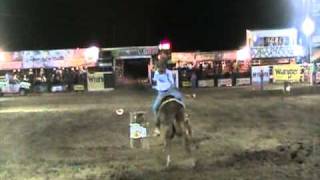 Carrera de Barriles Eliminatorias Campeonato Nacional de Rodeo wwwcaballotv [upl. by Anyala285]