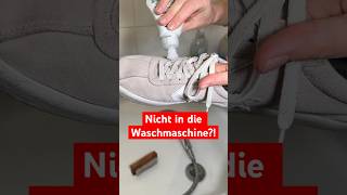 Wie reinigt ihr eure Sneaker oder Turnschuhe 👟 Ich wasche sie von Hand 🫧 shorts schuhe putzen [upl. by Kilam123]