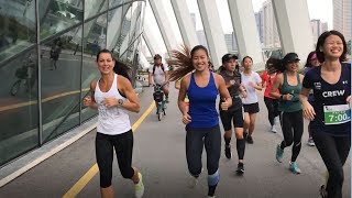 Standard Chartered Singapore Marathon 2018  Womens Squad Training [upl. by Havstad258]