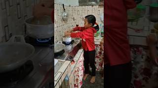 Teteh difa masak apa [upl. by Nero]