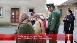 Mahnwache für die Kinder der quotWeltdienerSektequot vor dem Haus in Lonnerstadt [upl. by Enoj]