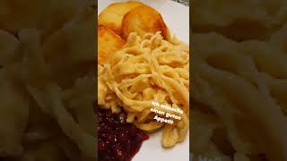 Dinkelspätzle ich liebe Spätzle selbst geschabte sind die Besten Shorts [upl. by Annelak]