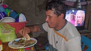 Disfrutando una deliciosa tilapia frita en casa de mi amigo William En tierras chalatecas [upl. by Croydon821]