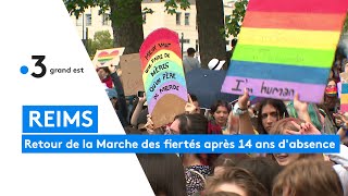 Retour de la marche des fiertés après 14 ans dabsence [upl. by Hodgkinson]