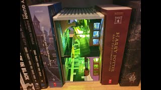 Creations LEGO Book Nook Harry Potter  Diagon Alley street [upl. by Brockie]