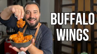 ¡Cómo hacer Alitas de Pollo Picantes  Receta Buffalo Wings [upl. by Eeruhs161]