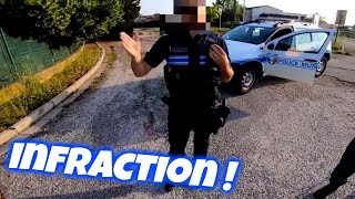 UN MOTARD FAIT UNE INFRACTION DEVANT LA POLICE 👮 Il se fait interpeller Gendarmerie amp Fun 2022 [upl. by Yllet]