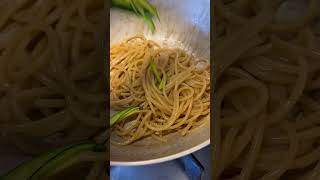 Pasta con zucchine acciughe e limone [upl. by Eslud]