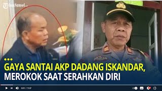 Gaya Santai AKP Dadang Iskandar Pelaku Polisi Tembak Polisi di Solok Merokok Saat Serahkan Diri [upl. by Birck]