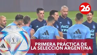 ABU DHABI dos hinchas irrumpieron en la primera práctica de la Selección Argentina [upl. by Anayt]