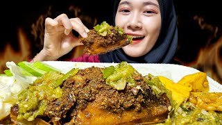 BEBEK MADURA  BEBEK GORENG BUMBU HITAM SAMBAL IJO LALAPAN [upl. by Winchester]