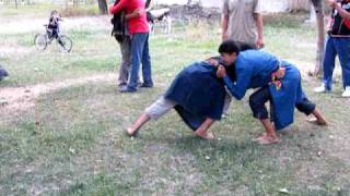 Traditional Uzbek Bar Bar wrestling [upl. by Dragelin]