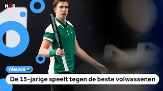 Thijs doet als jongste ooit mee aan groot tennistoernooi [upl. by Loren623]