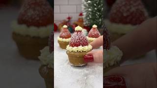 Santa hat cookie pots🎅🏼🍪🍓 christmas christmasbaking santahat christmasideas baking shorts [upl. by Chamberlain]