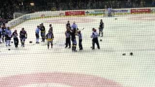 Massenschlägerei Playoffs Krefeld Pinguine [upl. by Atteyram]