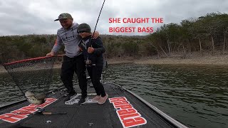 Table Rock Lake Bass Fishing Tournament  Joe Bass 33024 Girl Catches the biggest bassfishing [upl. by Lednik]