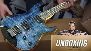 Harley Benton DullahanAT TBK Headless  Unboxing amp First Impressions [upl. by Eirruc426]