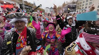 No Comment Zehntausende feiern Karneval in Deutschland [upl. by Austreng991]