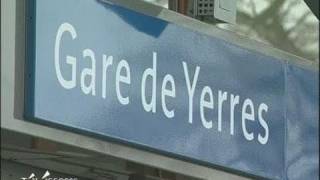 RER D La nouvelle Gare de Yerres boycottée par son maire [upl. by Ymij]