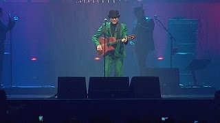 Joaquín Sabina se presentó en Santiago ante nueve mil personas [upl. by Godfrey415]