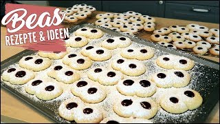 Knutscher Rezept  Süße Weihnachtsplätzchen mit Konfitüre  Kekse backen [upl. by Adnema160]