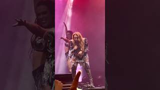 Joelma cantando Brega Fó [upl. by Teteak]