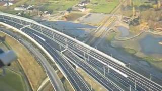 A74 in vogelvlucht over de Autosnelweg Aus Vogelperspective über die Autobahn A74A61 [upl. by Milla793]