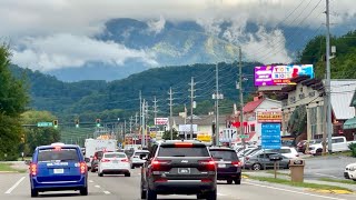 PIGEON FORGE Saturday on the Parkway Small Crowd But Much To Do Traffic amp Crowd  515PM 92824 [upl. by Amsa211]