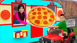 Maddie Jannie amp Friends Run Their Own Pizza Drive Thru Restaurant Creative and Fun Pretend Play [upl. by Ahsinnor]