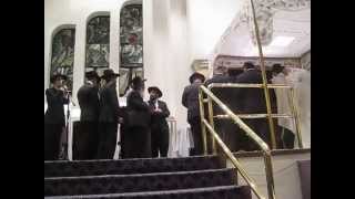 Simcha Leiners quotKol Beramaquot sung to Im Eshkocheich by Simcha Jacoby Sfardi Style [upl. by Aipmylo725]