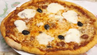 بيتزا إيطالية الطريقة صحيحة بعجينة مقرمشة مثل مطاعمpizza italienne pâte croustillante [upl. by Ramuk]